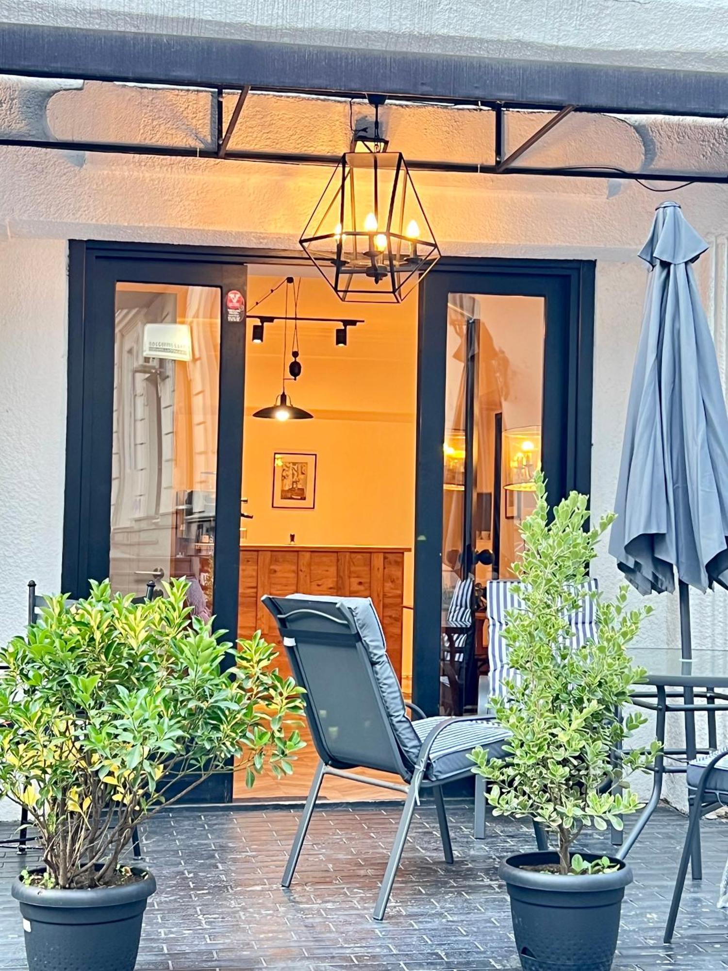 Opera Boutique Hotel Tbilissi Extérieur photo